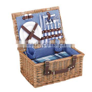 Luxury 2 Person Traditional Picnic Wicker Basket for food storage