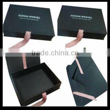 Black cardboard high end folding sushi box