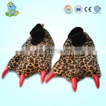 New design warm winter fluffty animal paw slippers shoes for children