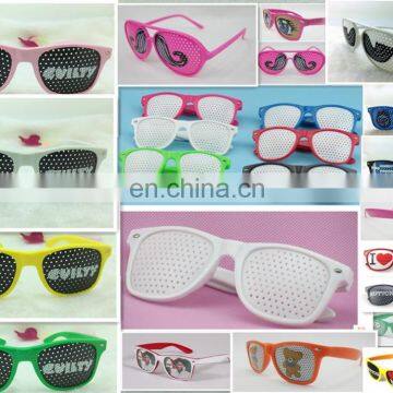 Promotional cheap sunglasses with customized Logo printed on pinhole lens