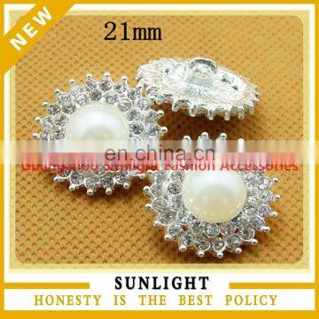 New arrival rhinestone metal pearl Button