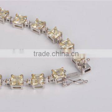 Unit Price of 18K Gold Diamond Bracelet And Necklace Jewelry Set photo-2