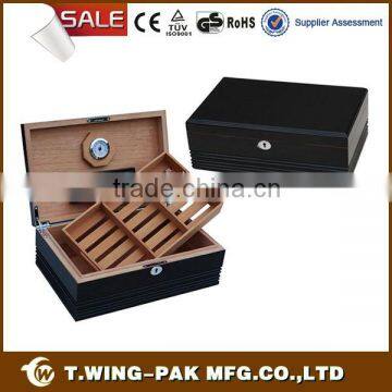 Handmade Spanish Cedar 100 pieces Cigar Humidor With Tray