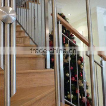 Vertical Bar Design Balustrade with Ornate Balusters