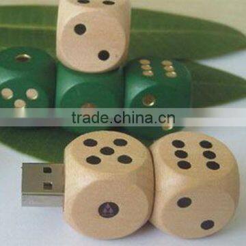 2014 hot sell useful wooded usb flash memory stick