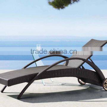 Patio furniture rattan sunbed daybed chaise lounge chair