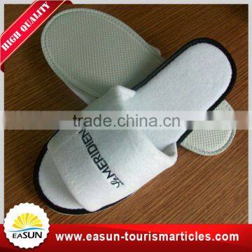 2016 cheap elegant washable customer logo print personalized hotel slippers