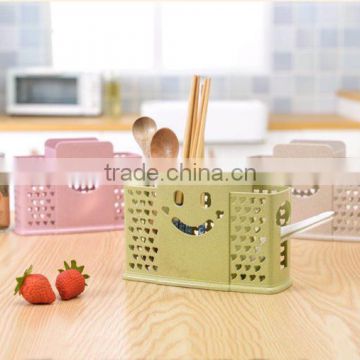 Plastic smiling chopsticks holder with three dividers