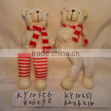 white ceramic bear with plush finish SN11106