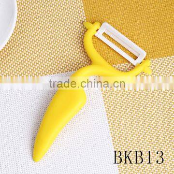 BKB13 One Blade PP Handle Ceramic Blade Fruit Peeler