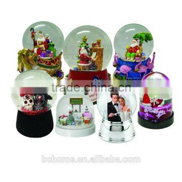 Polyresin christmas Santa Claus snow globe