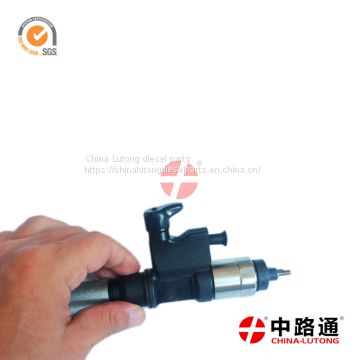 4hk1 diesel engine common rail fuel injector 095000-5471 common rail injector for isuzu engine