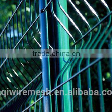 High Quality Triangle Bending Fence/galvanized welded wire mesh