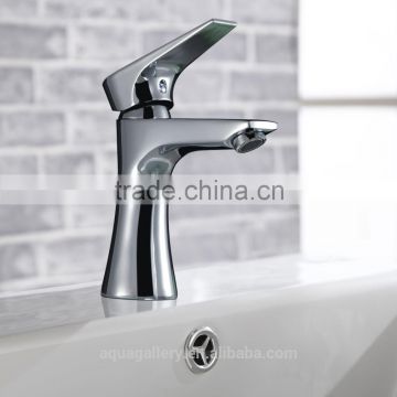 Casting Brass Chrome Plated Deck Mounted Single Handle Basin Facuet