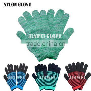 Made in China Cheap Nylon Glove/Guantes 0126