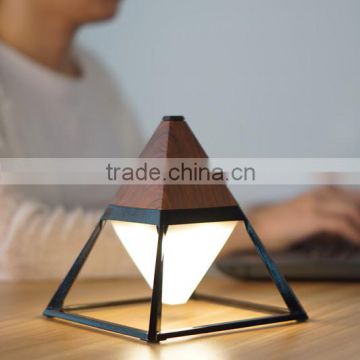 Touch a table lamp/LED light lamp/Alloy handling lamp