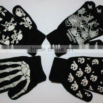 skull glove