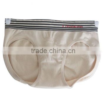 yiwu big factory produce 100% cottone flower embroidery underwear women