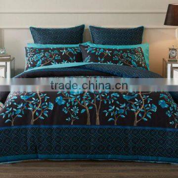 A modern and sophisticated interpretation of traditional design Quilt Cover
