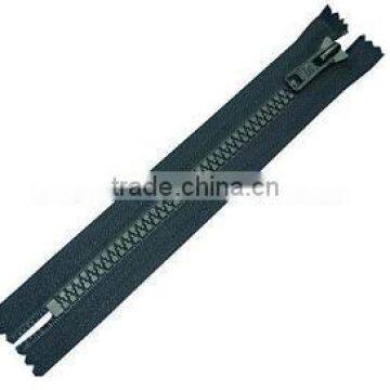 High Quality No.8 Large Plastic Zipper for Shoes