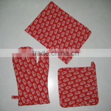 Finest quality printed kitchen mitten set