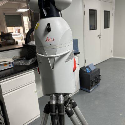 Pre-owned Leica Tracker AT901-B - High-precision Portable 3D Measurement Solution for Industrial Applications