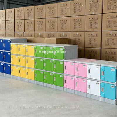 Casilleros para personal de almacén de alta resistencia, almacenamiento de plástico ABS de múltiples niveles, sistema de casilleros modulares resistentes a los arañazos y fáciles de montar - OEM/ODM para España