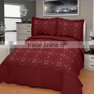 Hot Sale 3Pcs Embroidered Quilt Set photo-3