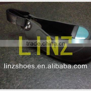 Rubber anti-slip shoe cover with steel toe EN459