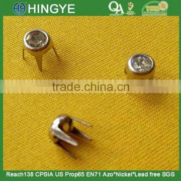 Rhinestone Prong Studs --- A020