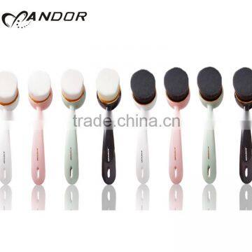 Special handle colored andor facial cleaning brush