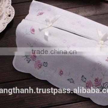 Hand Embroidery Tissue Box Cover photo-2