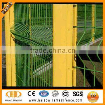 Polyester painting black 4x4 welded wire mesh fence