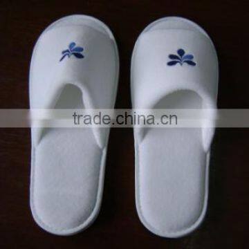 Bathroom hotel white slipper with blue embroidery