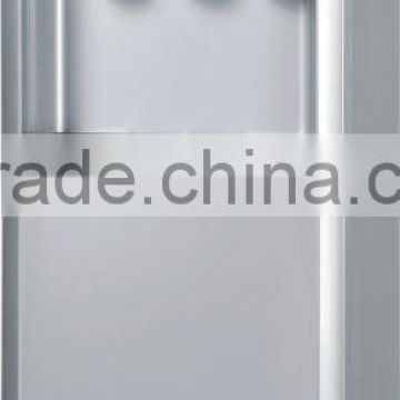 Standing hot and cold water dispenser