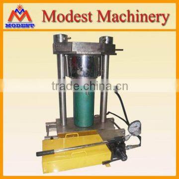 manual oil press