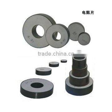 Metal oxide varistor