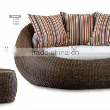 circle rattan sun lounger with new style