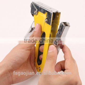 Multifunctional Staple Gun With 600pcs Nail photo-3