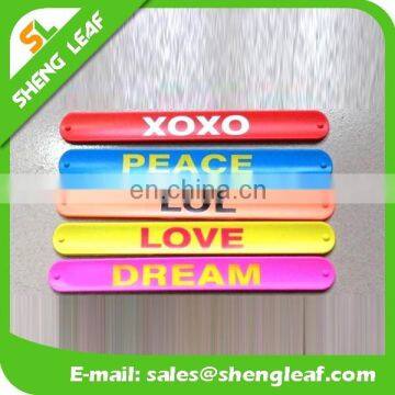 2017 New promotional reflective PVC slap bracelet