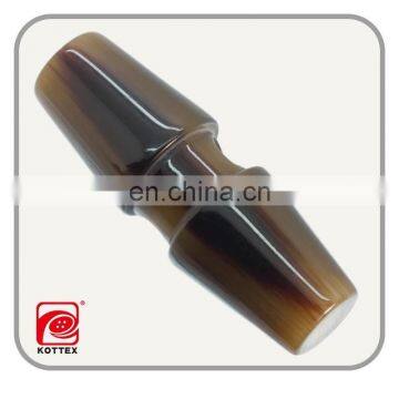 2017 Year Factory Customized Barrel 4CM - -5CM Shinny Brown Or Coffee Color Resin Polyester Toggle Has One Hole In The Milddle photo-2