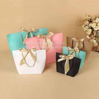 Hot Selling Eco Friendly Pink Paper Shopping Bags With Handle Customized Logo Printing Cloth Carry Bag For Botiques photo-5