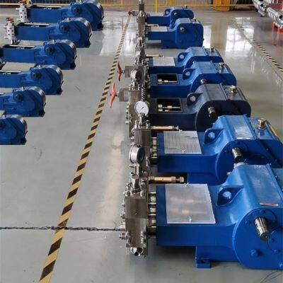 Bomba de êmbolo de alta pressão 500bar 60L/min Bomba de jato d'água photo-3