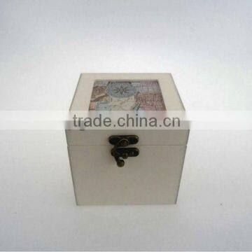 simple design wooden jewelry box