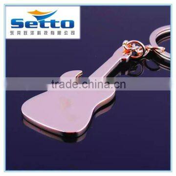 2016 hot sale guitar shape metal keychain / custom keychain / souvenir metal keychain