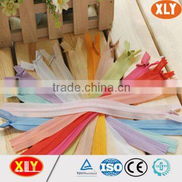 China XLY zipper #8 open end mess tape invisible zipper