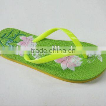 weman outdoor flat slippers