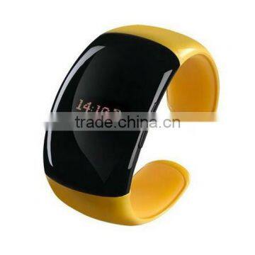 New fashion bluetooth low energy bracelet incoming call vibrate alert bracelet