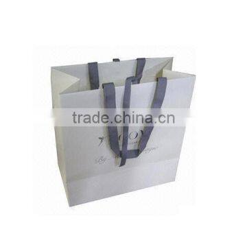 2016 luxury paper shopping bag printing your own logo