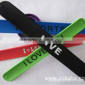 personalized silicone bracelets silicon bracelet small middle large size customized logo bracelet slap band